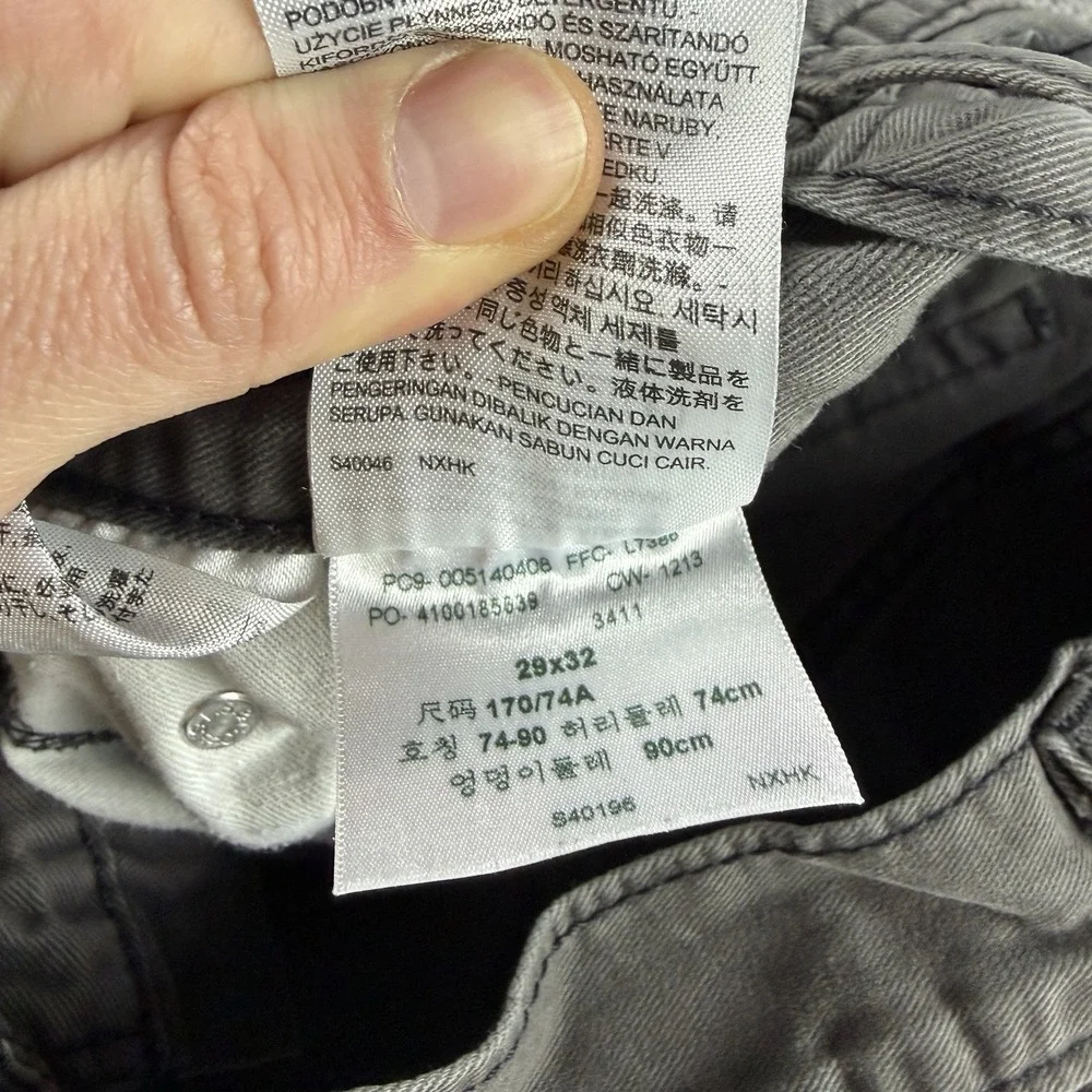 Levis 514 Straight Leg Jeans Mens 26x25.5 Gray Low Rise‎ 100% Cotton Raw Hem - Picture 10 of 15